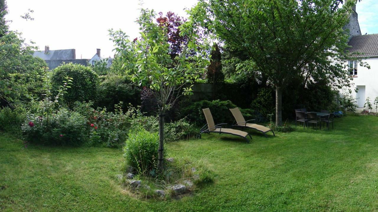 Le Clos Tilia Cléry-Saint-André Exterior foto